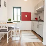 Fullhouse - Halle - R6 - Smarttv - Nespresso Apartament