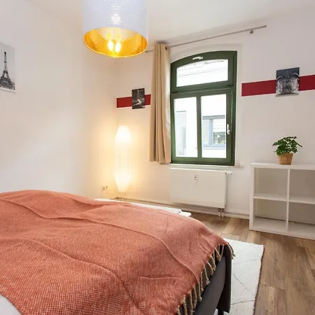 Fullhouse - Halle - R6 - Smarttv - Nespresso Apartment