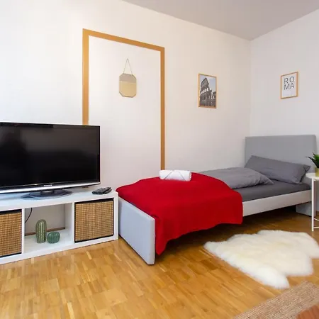 Fullhouse - Halle - R6 - Smarttv - Nespresso Halle (Saale)