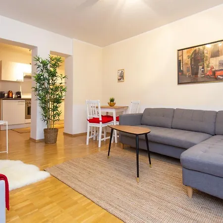 Fullhouse - Halle - R6 - Smarttv - Nespresso