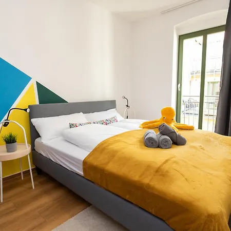 Fullhouse - Halle - R6 - Smarttv - Nespresso Halle (Saale)