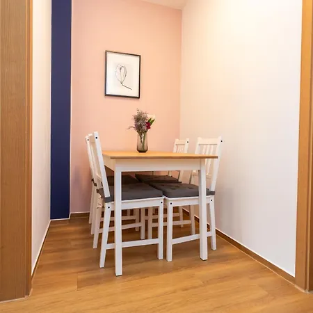 Fullhouse - Halle - R6 - Smarttv - Nespresso