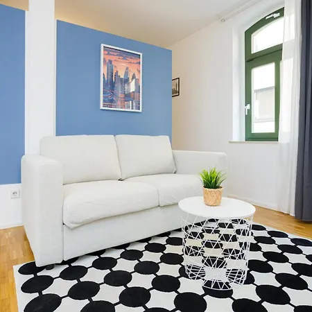Appartement Fullhouse - Halle - R6 - Smarttv - Nespresso *