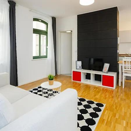 Fullhouse - Halle - R6 - Smarttv - Nespresso Halle (Saale)