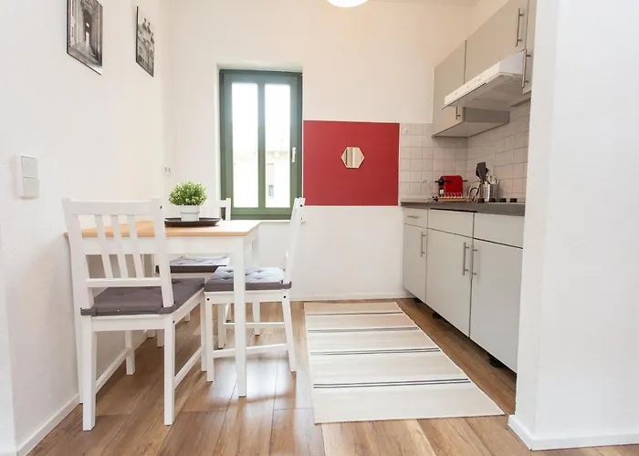 Fullhouse - Halle - R6 - Smarttv - Nespresso Appartamento