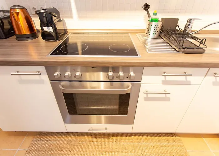 Fullhouse - Halle - R6 - Smarttv - Nespresso *