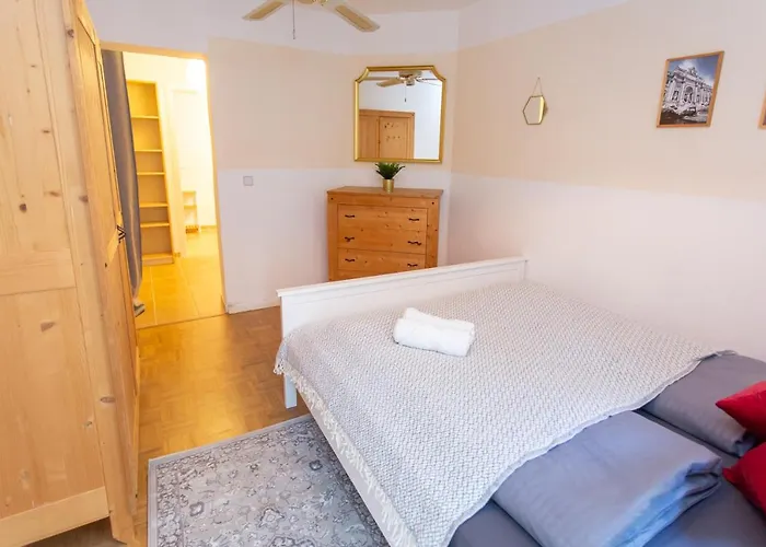 Fullhouse - Halle - R6 - Smarttv - Nespresso Appartamento *