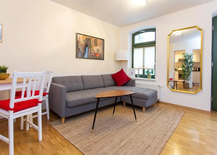 Fullhouse - Halle - R6 - Smarttv - Nespresso Halle (Saale)