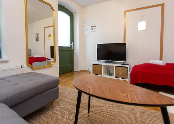 Fullhouse - Halle - R6 - Smarttv - Nespresso