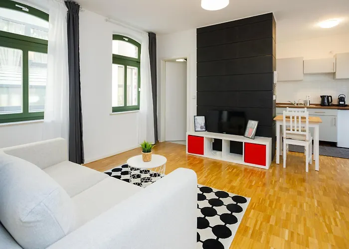 Fullhouse - Halle - R6 - Smarttv - Nespresso Halle (Saale)